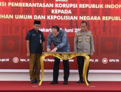 KPK Serahkan Aset Rampasan Rp4,2 Miliar ke KPU dan Polri