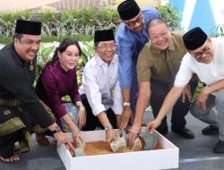 Amsakar Achmad Resmikan Pembangunan Tugu Bundaran Raja Ali, Landmark Baru Batam