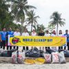 Sambut World Cleanup Day 2026, Riahi Villas by Swiss-Belhotel Batam Bersihkan Pantai Nirup Island